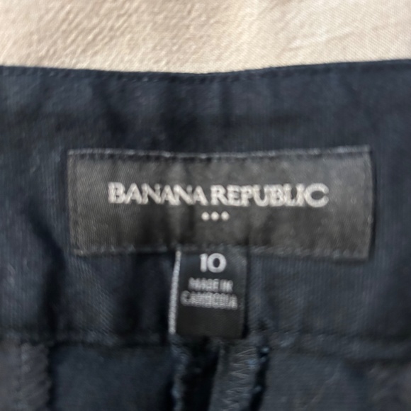 Banana Republic Black Slim Fit Shorts – Size 10, Dressy & Flattering - Picture 3 of 4
